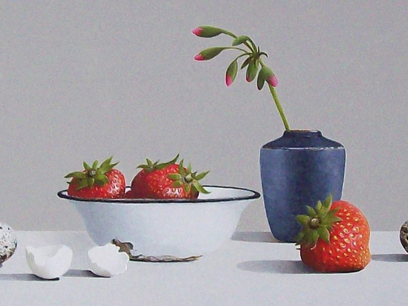 aardbeien in wit emaille schaaltje aardbeien in wit emaille schaaltje